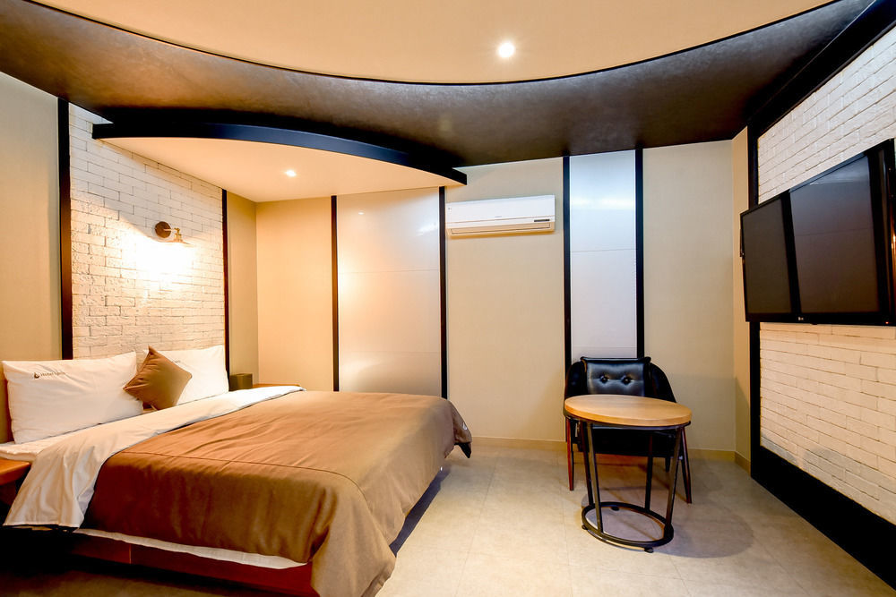Hotel Ignis Oncheonjang Busan Esterno foto
